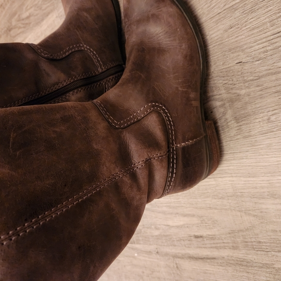 Brown Leather Riding Boots - Picture 3 of 4